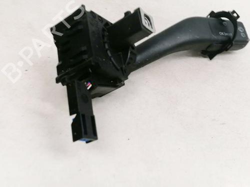 Used Warning switch Warning switch SKODA OCTAVIA II (1Z3) 1.9 TDI (105 hp) 35577854 35577854
