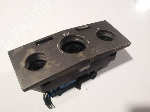 Used Climate control Climate control 35025848 35025848