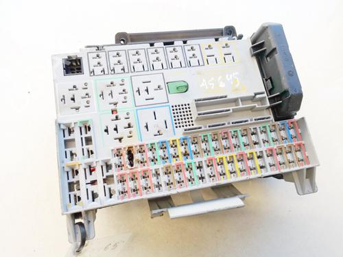 Used Fuse box Fuse box VW TOURAN (1T1, 1T2) 1.9 TDI (100 hp) 33103641 33103641
