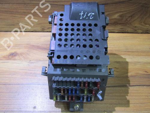 Used Fuse box Fuse box RENAULT LAGUNA I (B56_, 556_) 1.8 (B56A/B) (90 hp) 33480679 33480679