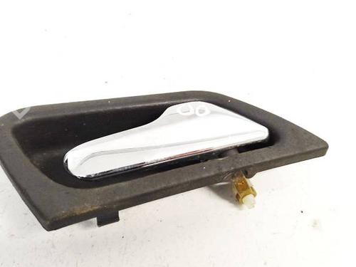 Used Front right interior door handle Front right interior door handle MERCEDES-BENZ C-CLASS (W203) C 180 (203.035) (129 hp) 34741240 34741240