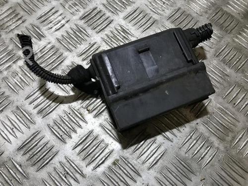 Used Fuse box Fuse box OPEL VECTRA B (J96) 2.0 DI 16V (F19) (82 hp) 33499172 33499172