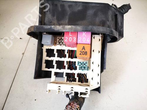 Used Fuse box Fuse box VOLVO V70 I (875, 876) 2.5 TDI (140 hp) 32950677 32950677