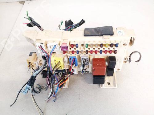 Used Fuse box Fuse box TOYOTA AVENSIS VERSO (_M2_) 2.0 D (CLM20_, CLM20R) (116 hp) 32945233 32945233