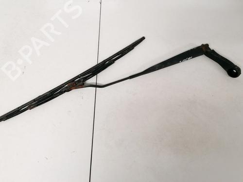 Used Front windshield wiper arm Front windshield wiper arm 33082732 33082732