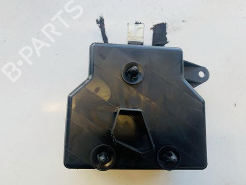 Used Fuse box Fuse box MERCEDES-BENZ C-CLASS (W204) C 220 CDI (204.002) (163 hp) 33095601 33095601