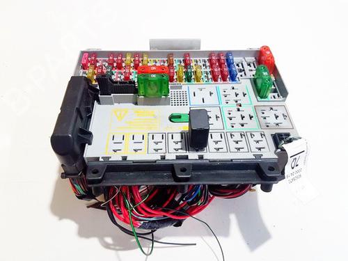 Used Fuse box Fuse box OPEL VECTRA B Estate (J96) 2.2 DTI 16V (F35) (125 hp) 33523946 33523946