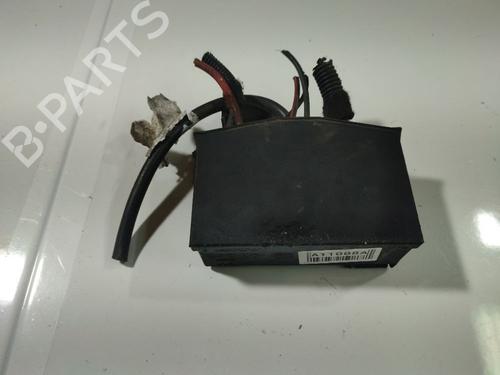 Used Fuse box Fuse box 32536669 32536669