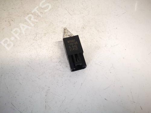 other-toyota-verso-_r2_-2009-2010-2011-2012-2013-2014-2015-2016-2017-2018-32612149 main image