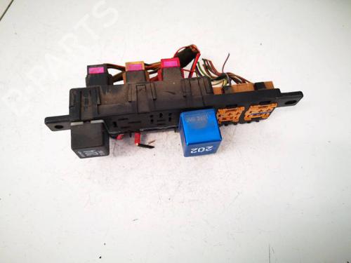 Used Fuse box Fuse box AUDI A6 C5 (4B2, 4B4) 1.9 TDI (110 hp) 36770847 36770847
