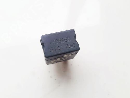 Used Electronic sensor Electronic sensor CHRYSLER VOYAGER / GRAND VOYAGER III (GS_, NS_) 2.4 i (151 hp) 33519336 33519336