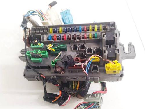 Used Fuse box Fuse box HONDA JAZZ II (GD_, GE3, GE2) 1.4 iDSI (GE3, GD1) (83 hp) 32601593 32601593