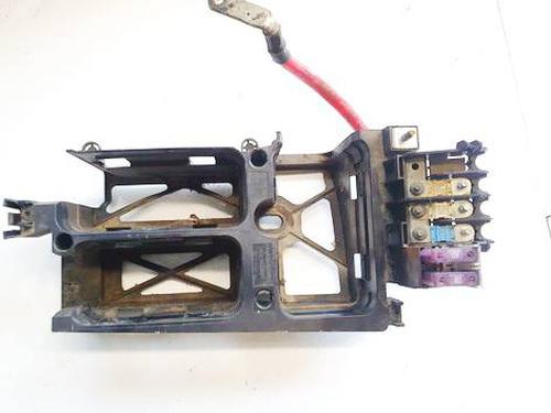 Used Fuse box Fuse box 36588437 36588437