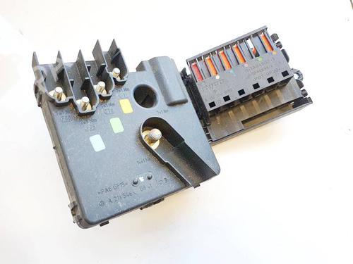 Used Fuse box Fuse box MERCEDES-BENZ CLS (C219) CLS 320 CDI (219.322) (224 hp) 32945170 32945170