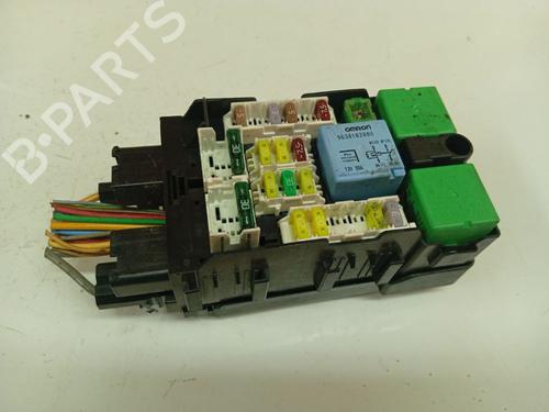 Used Fuse box Fuse box 38916753 38916753