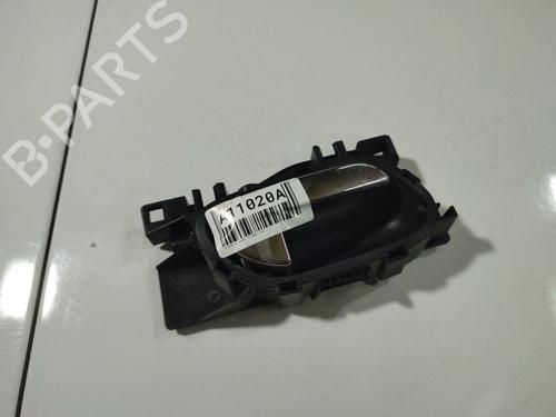 Used Front right interior door handle Front right interior door handle 34806882 34806882