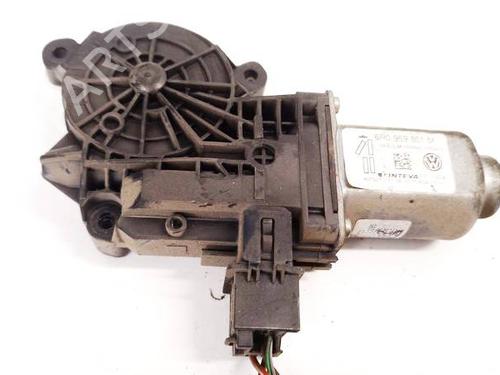 Left front window motor SKODA ROOMSTER (5J7) 1.2 TDI | BP37653224E21 - Image 2