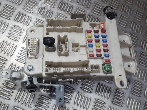 Used Fuse box Fuse box TOYOTA RAV 4 II (_A2_) 2.0 (ACA26) (150 hp) 33497737 33497737