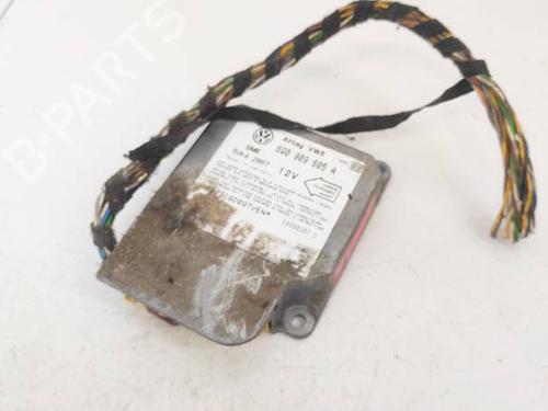 ecu-airbags-vw-golf-iv-1j1-1997-1998-1999-2000-2001-2002-2003-2004-2005-2006-2007-2008-32949410 main image