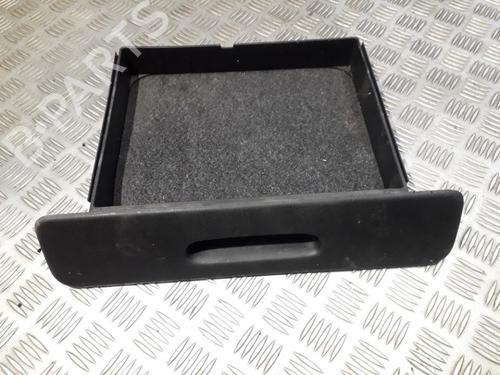 Used Glove box Glove box RENAULT SCÉNIC II (JM0/1_) 1.9 dCi (JM0G, JM12, JM1G, JM2C) (120 hp) 35709144 35709144