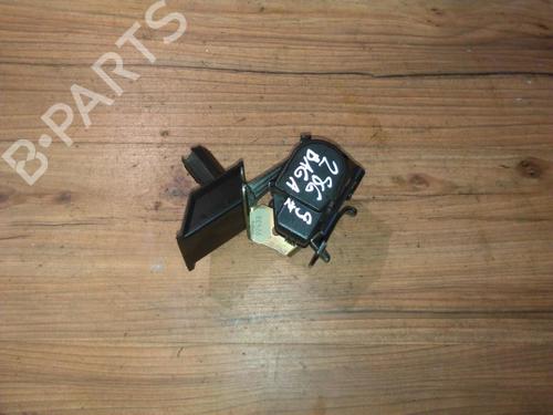 Used Rear center seatbelt Rear center seatbelt VOLVO V40 Estate (645) 1.9 TD (90 hp) 35653229 35653229
