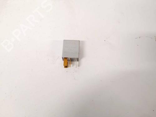 Used Electronic sensor Electronic sensor TOYOTA COROLLA Verso (ZER_, ZZE12_, R1_) 2.2 D-4D (AUR10_, AUR10R) (136 hp) 32937130 32937130