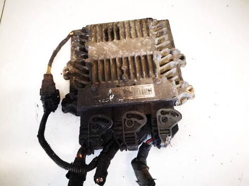 Used Engine control unit (ECU) PEUGEOT EXPERT Van (VF3A_, VF3U_, VF3X_) 2.0 HDi 120 (120 hp) 32555693