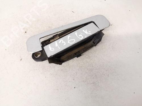 rear-left-exterior-door-handle-audi-a4-b5-8d2-1994-1995-1996-1997-1998-1999-2000-2001-35402299 main image