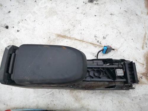 Used Armrest / Center console Armrest / Center console FORD KUGA I 2.0 TDCi (136 hp) 35210993 35210993