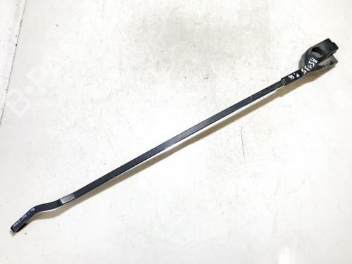Used Front windshield wiper arm Front windshield wiper arm AUDI 100 C3 Saloon (443, 444) 1.8 Cat (90 hp) 33524332 33524332