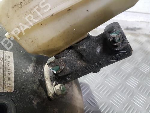 Used Brake master cylinder Brake master cylinder 35668432 35668432