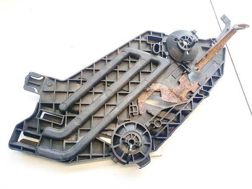 Used Left headlight support Left headlight support 35179963 35179963