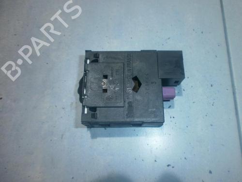 Used Electronic module Electronic module RENAULT MEGANE I (BA0/1_) 1.9 D Eco (BA0A, BA0U, BA0R) (64 hp) 33486348 33486348