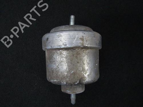 Used Engine mount Engine mount OPEL VECTRA B (J96) 2.0 DI 16V (F19) (82 hp) 33485958 33485958