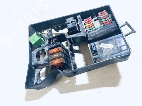 Used Fuse box Fuse box CITROËN BERLINGO / BERLINGO FIRST MPV (MF_, GJK_, GFK_) 1.9 D (MFDJY) (69 hp) 33066807 33066807