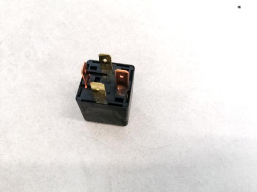Electronic sensor HYUNDAI ELANTRA III (XD) 2.0 CRDi | BP33076583M84 - Image 2