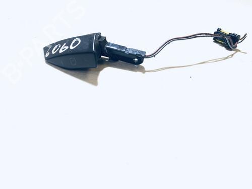 steering-wheel-controls-renault-laguna-ii-bg01_-2001-2002-2003-2004-2005-2006-2007-35620628 main image