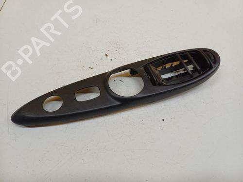 Luchtrooster Luchtrooster RENAULT LAGUNA III (BT0/1) 2.0 dCi GT (BT11, BT1E, BT1N) (178 hp) 36517972 36517972
