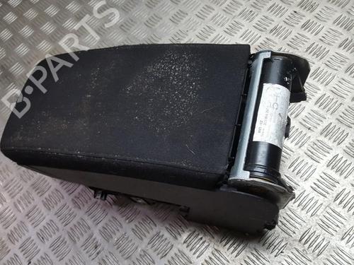 Used Armrest / Center console Armrest / Center console 35712641 35712641
