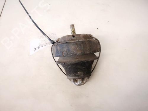 Used Engine mount Engine mount VOLVO V40 Estate (645) 1.9 DI (95 hp) 32882727 32882727