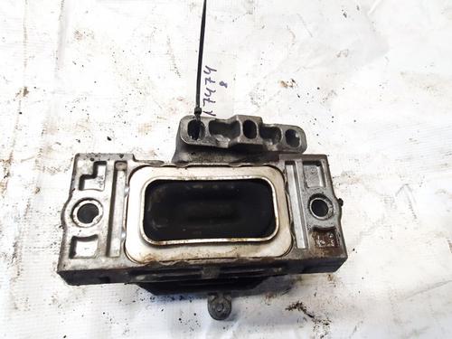 Used Engine mount Engine mount AUDI A3 (8P1) 2.0 TDI 16V (140 hp) 32902829 32902829