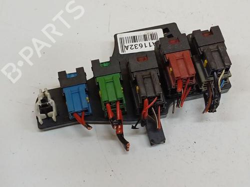 fuse-box-opel-astra-h-a04-2004-2005-2006-2007-2008-2009-2010-2011-2012-2013-2014-38716110 main image