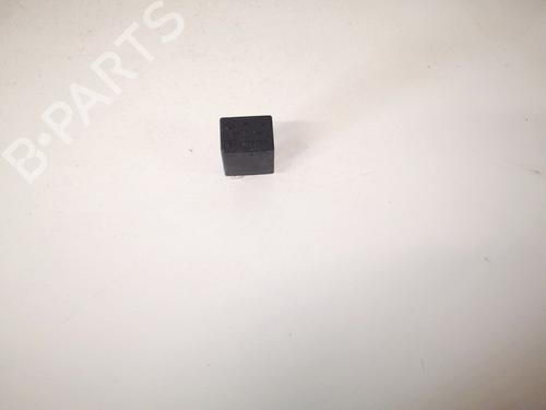 Used Electronic sensor Electronic sensor OPEL ASTRA G Hatchback (T98) 2.0 DI (F08, F48) (82 hp) 32887909 32887909