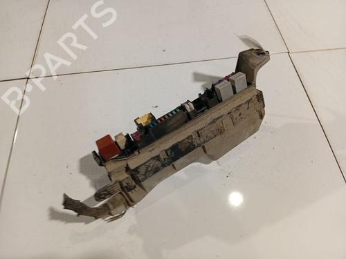 Fuse box TOYOTA COROLLA (_E12_) 2.0 D-4D (CDE120R, CDE120L_) | BP37227428E1 - Image 3