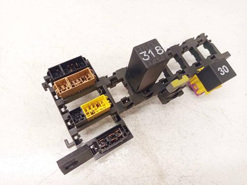 Used Fuse box Fuse box AUDI 80 B4 Saloon (8C2) 2.0 E (115 hp) 34530121 34530121