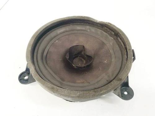 speaker-volvo-s40-ii-544-2003-2004-2005-2006-2007-2008-2009-2010-2011-2012-32597476 main image