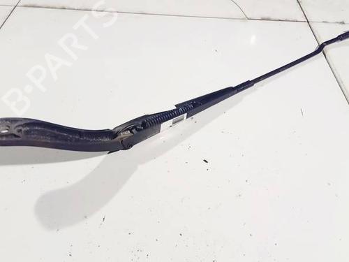 Used Front windshield wiper arm Front windshield wiper arm 32582229 32582229