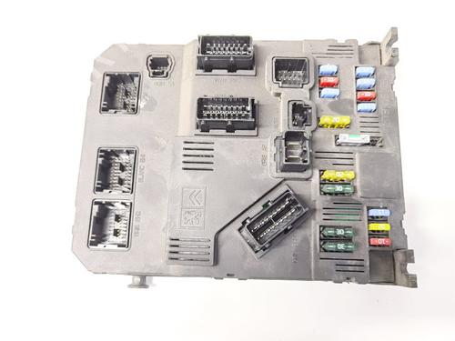 Used Electronic module Electronic module PEUGEOT 407 (6D_) 2.0 HDi 135 (6DRHRH, 6DRHRE, 6DRHRG, 6DRHRJ) (136 hp) 35553780 35553780