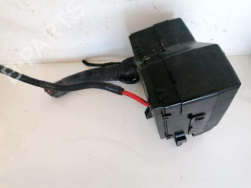 Fuse box VOLVO S40 I (644) 1.9 TD | BP32881171E1 - Image 3