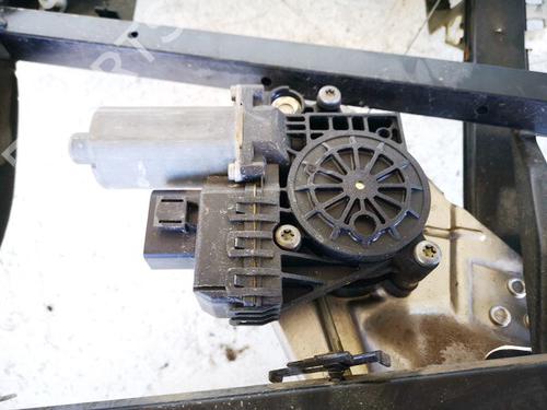 Used Right rear window motor Right rear window motor 35577462 35577462